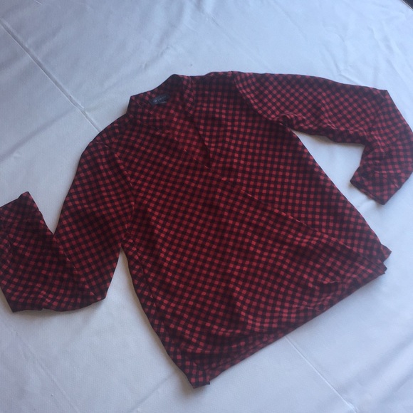 Red and black patterned long sleeve blouse - Picture 2 of 6